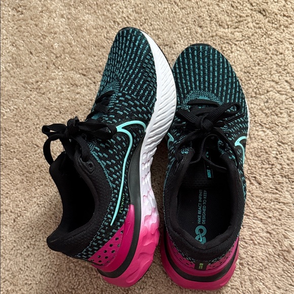 Nike Shoes - Nike Womens Flyknit Running Shoes
